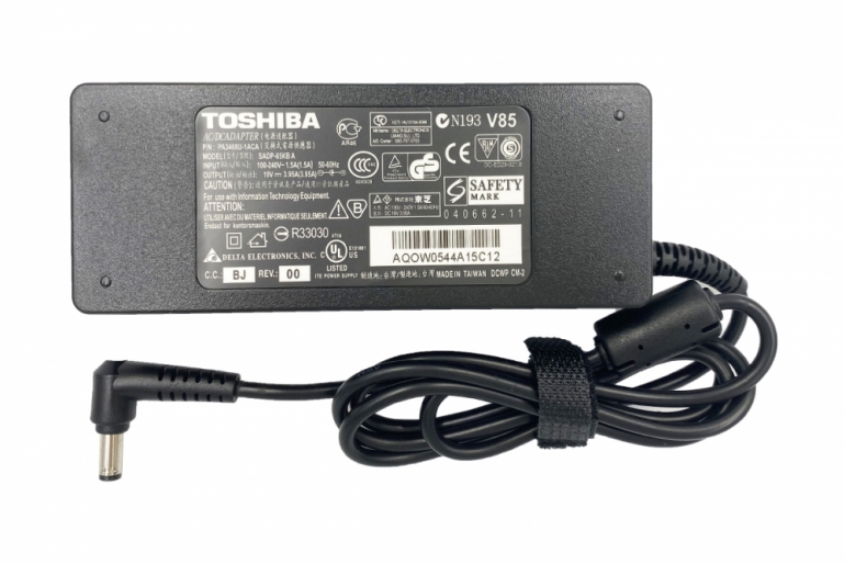 Блок питания Toshiba 19V 3.95A 75W 5.5*2.5 Уценка